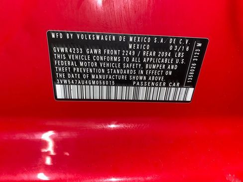 Used 2016 Volkswagen GTI SE FWD image 28