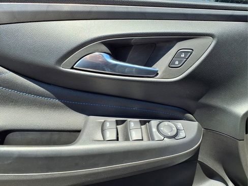 Certified 2025 Buick Envista Sport Touring FWD image 16
