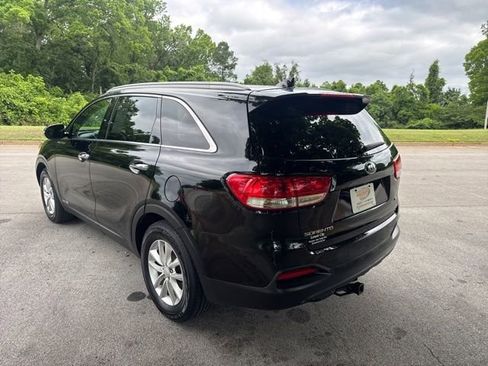 Used 2018 Kia Sorento LX w/ LX V6 Convenience Package AWD/4WD image 5