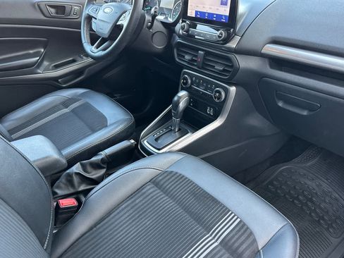 Used 2020 Ford EcoSport SES w/ SES Black Appearance Package image 16