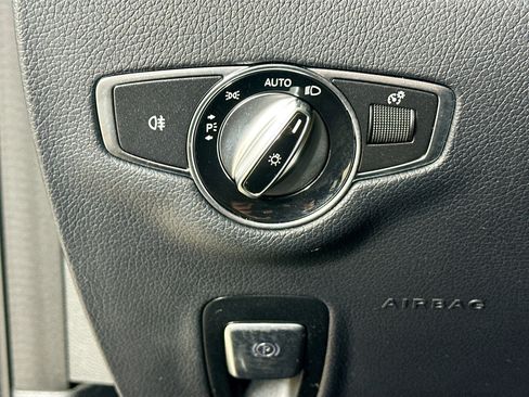 Certified 2018 Mercedes-Benz E 400 4MATIC Sedan image 10