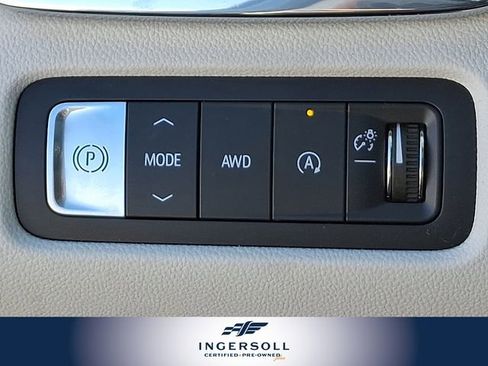 Used 2025 GMC Acadia Denali w/ Super Cruise Package image 28