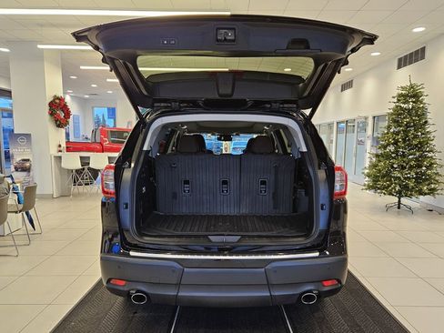 Used 2023 Subaru Ascent Touring image 9
