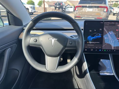Used 2019 Tesla Model 3 RWD image 26
