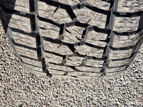 Used 2021 Chevrolet Tahoe Z71 w/ Z71 Signature Package image 11