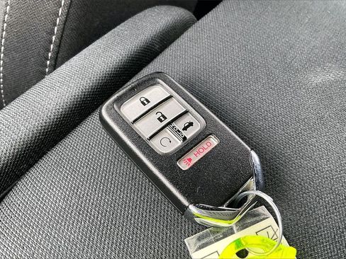 Used 2019 Honda Civic EX image 11