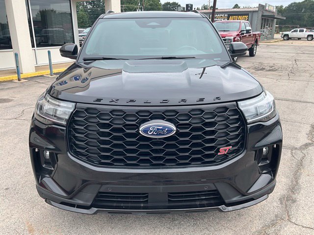 Used 2025 Ford Explorer ST AWD/4WD image 6