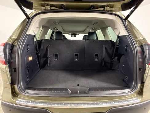 Used 2023 Subaru Ascent Touring AWD/4WD image 32
