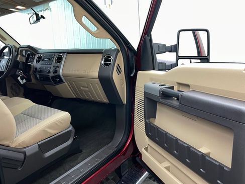 Used 2014 Ford F250 XLT w/ XLT Premium Package AWD/4WD image 34