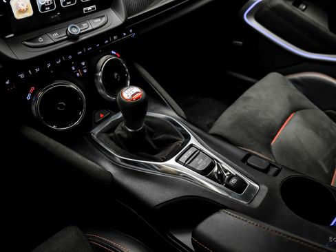 Used 2018 Chevrolet Camaro ZL1 RWD image 52