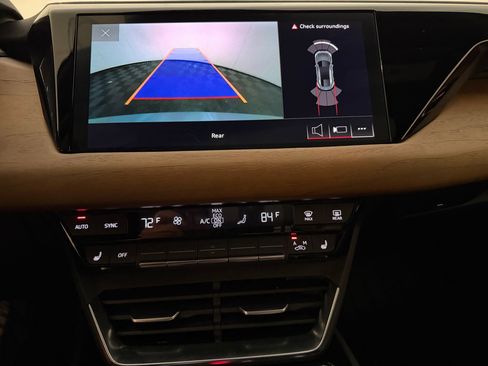 Used 2022 Audi e-tron GT Premium Plus image 23