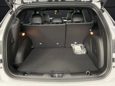 New 2025 Jeep Compass Latitude w/ Sun & Sound Group image 14