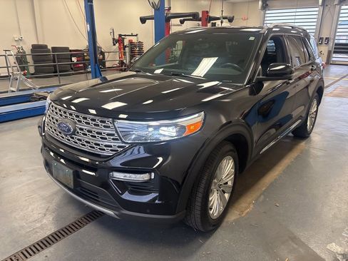 Used 2020 Ford Explorer Limited image 6