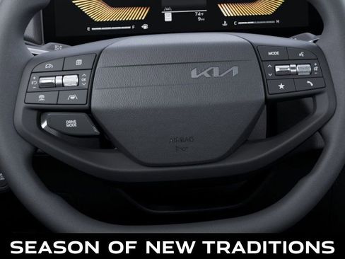 New 2025 Kia K4 LXS image 22