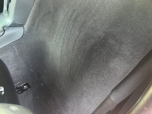 Used 2024 Chevrolet Corvette Stingray w/ Z51 Performance Package image 16