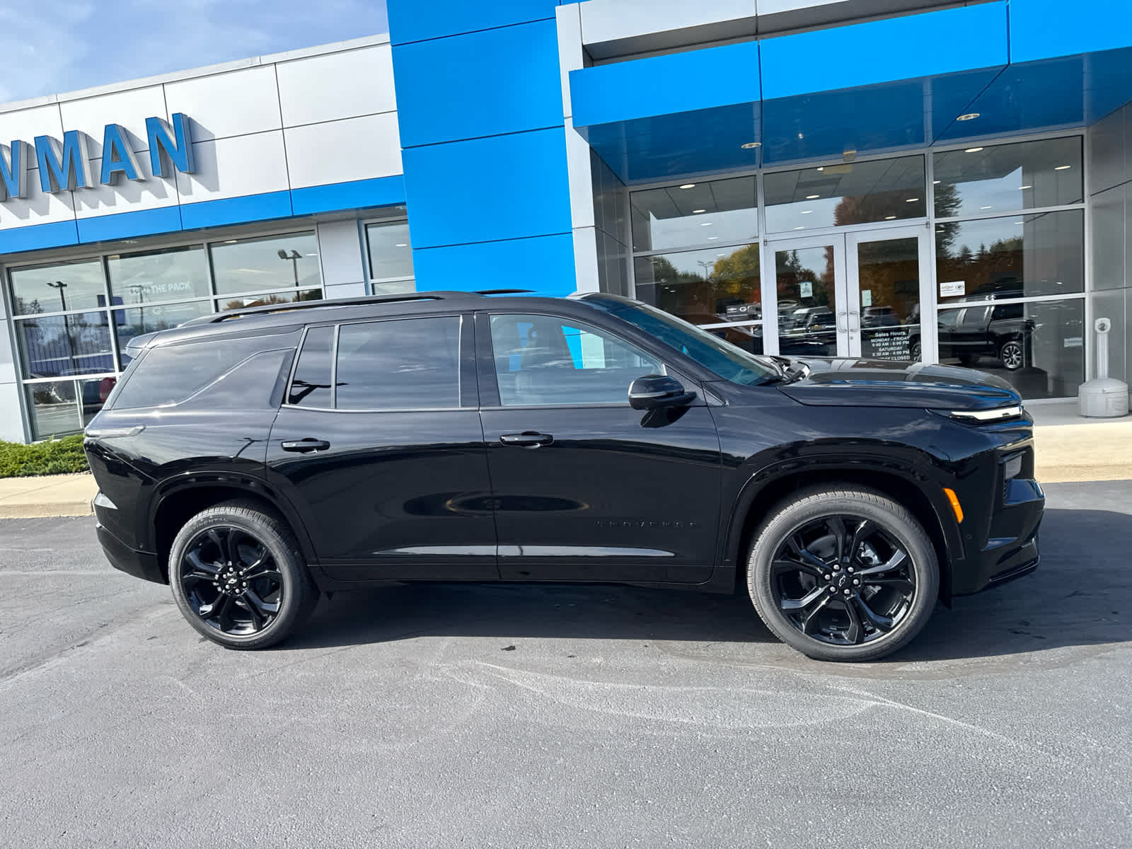 New 2027 Chevrolet Traverse RS AWD/4WD image 2