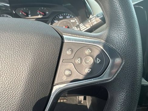 Used 2023 Chevrolet Traverse LS AWD/4WD image 13