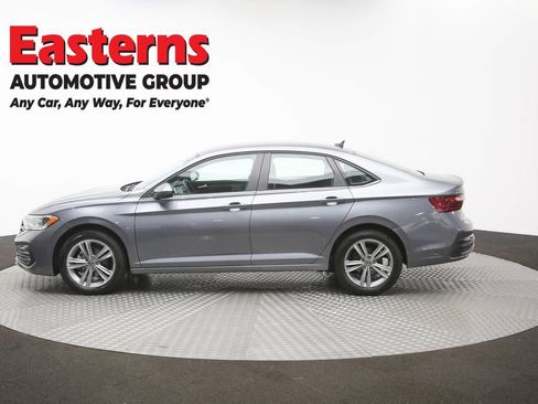 Used 2024 Volkswagen Jetta SE FWD image 56