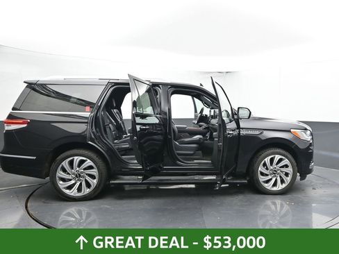 Used 2024 Lincoln Navigator Premiere image 60