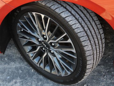 Used 2023 Kia Forte GT-Line FWD image 18