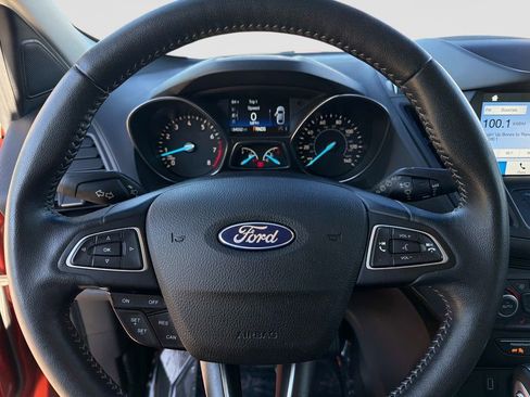 Used 2019 Ford Escape SEL AWD/4WD image 28