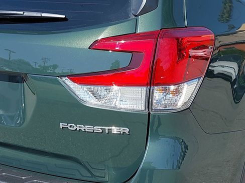 Certified 2024 Subaru Forester Limited w/ Convenience Package image 36