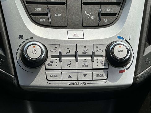 Used 2017 Chevrolet Equinox Premier w/ Enhanced Convenience Package AWD/4WD image 18
