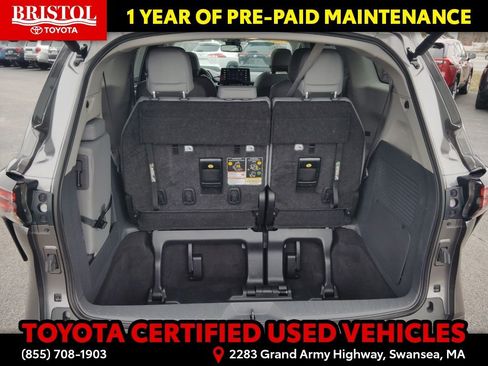 Certified 2024 Toyota Sienna XLE image 32