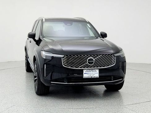 New 2026 Volvo XC90 B5 Plus image 2