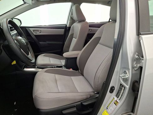 Used 2017 Toyota Corolla LE image 11