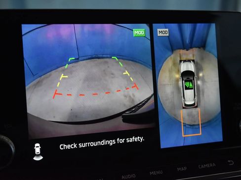 Used 2024 Mitsubishi Outlander SE image 11