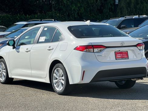 New 2026 Toyota Corolla LE image 7
