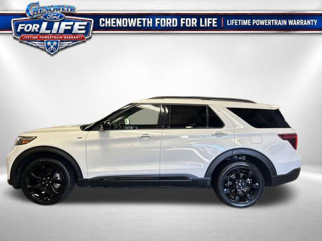 Used 2023 Ford Explorer ST-Line w/ Class IV Trailer Tow Package AWD/4WD image 2