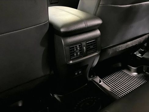 Used 2019 Toyota RAV4 Limited w/ Advanced Technology Package AWD/4WD image 34