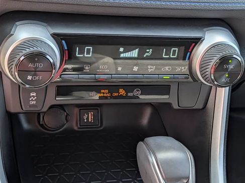 Certified 2025 Toyota RAV4 SE AWD/4WD image 17