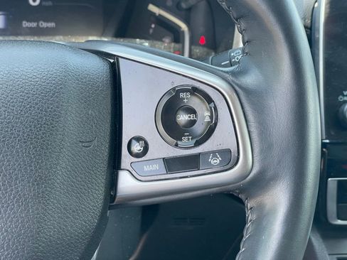 Used 2020 Honda CR-V Touring image 17
