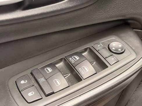 Used 2015 Jeep Cherokee Trailhawk w/ Comfort/Convenience Group AWD/4WD image 20