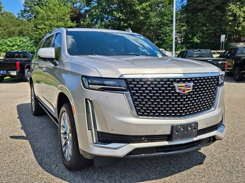 Used 2022 Cadillac Escalade ESV Premium Luxury w/ Performance Package AWD/4WD image 8