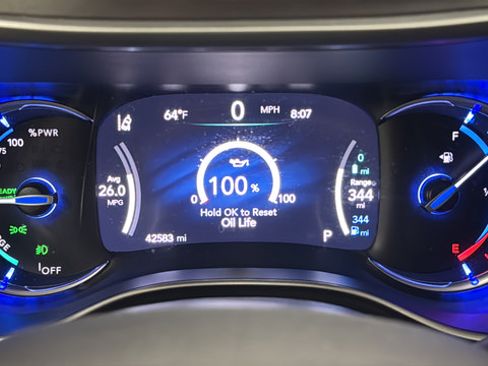 Used 2022 Chrysler Pacifica Touring-L FWD image 16