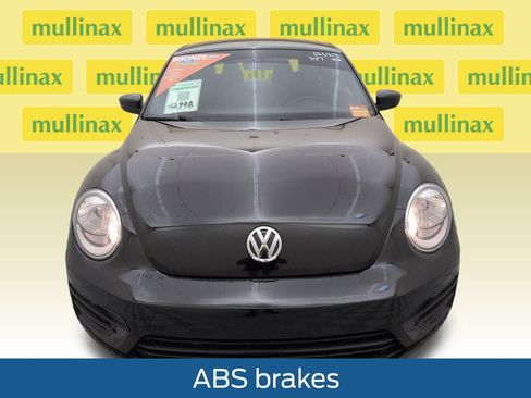 Used 2017 Volkswagen Beetle 1.8T S image 14