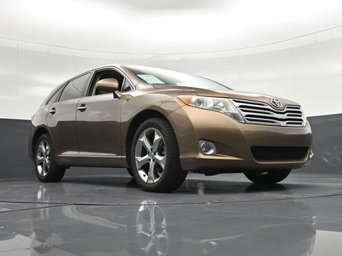Used 2010 Toyota Venza FWD image 31