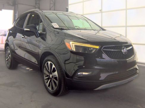 Used 2018 Buick Encore Essence FWD image 3