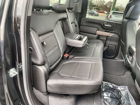 Used 2022 GMC Sierra 2500 Denali w/ Denali Ultimate Package AWD/4WD image 28