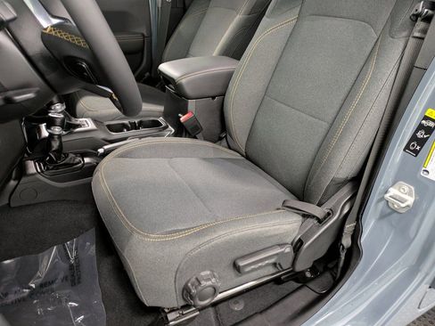 Used 2024 Jeep Wrangler Sahara image 9