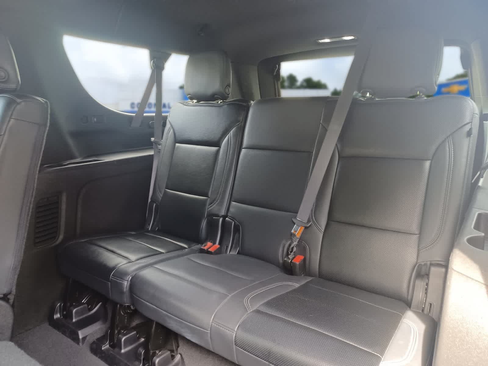 Used 2023 Chevrolet Suburban LS AWD/4WD image 18