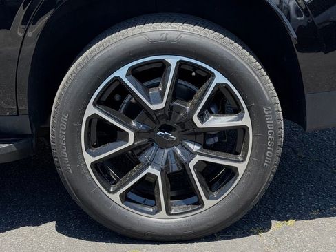 Used 2023 Chevrolet Tahoe RST AWD/4WD image 12