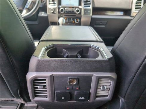 Used 2017 Ford F150 Platinum w/ Equipment Group 701A Luxury AWD/4WD image 19