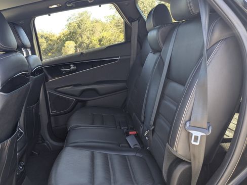 Used 2016 Kia Sorento SX w/ SXL Technology Package image 17