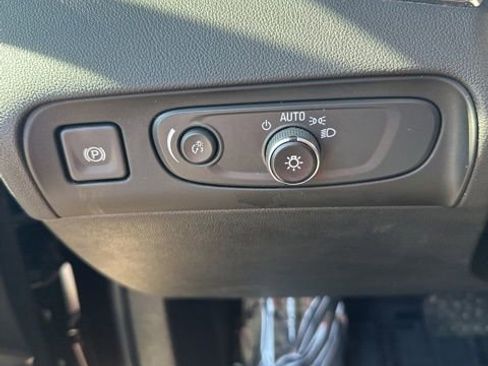 Used 2020 Buick Enclave Avenir w/ Avenir Technology Package AWD/4WD image 42