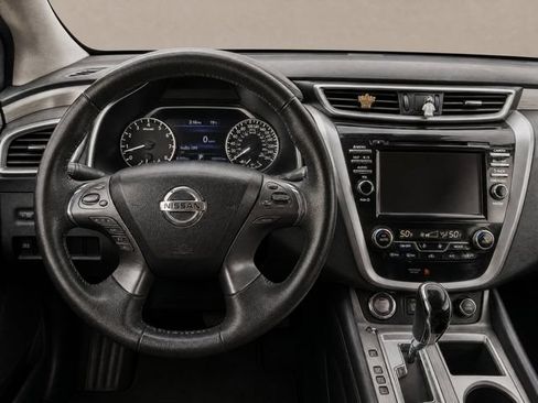 Used 2020 Nissan Murano SV FWD image 17